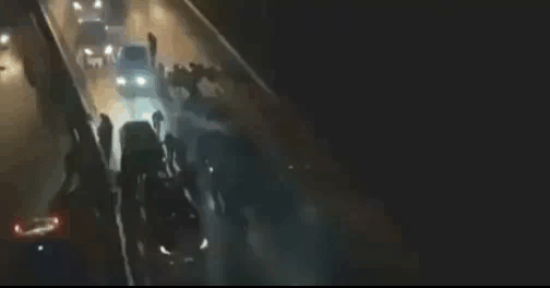 波斯最新消息：波斯革命卫队在指挥中心召开会议，以色列战斗机应邀出席，会议各项议程