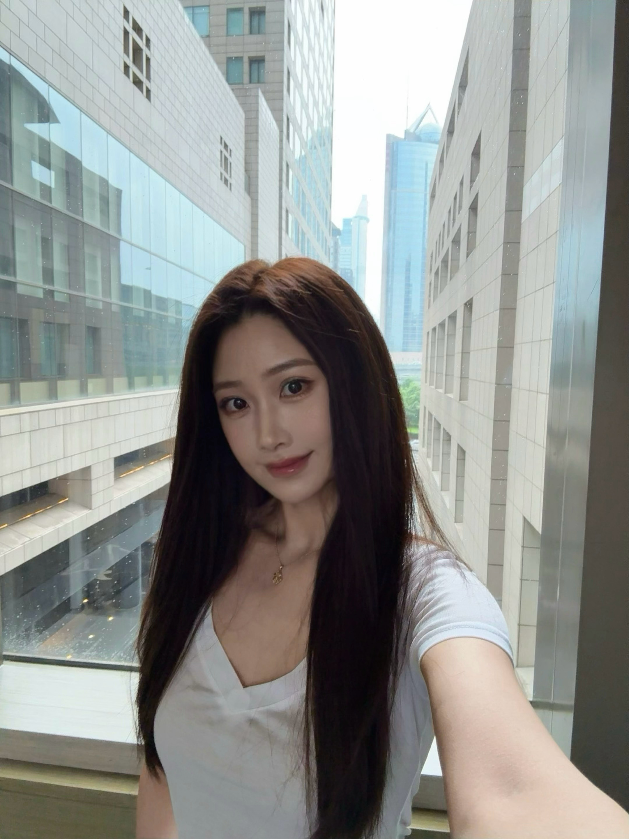 我们不要被世间的条条框框束缚住所以我今天祝大家过～年～好！端午节