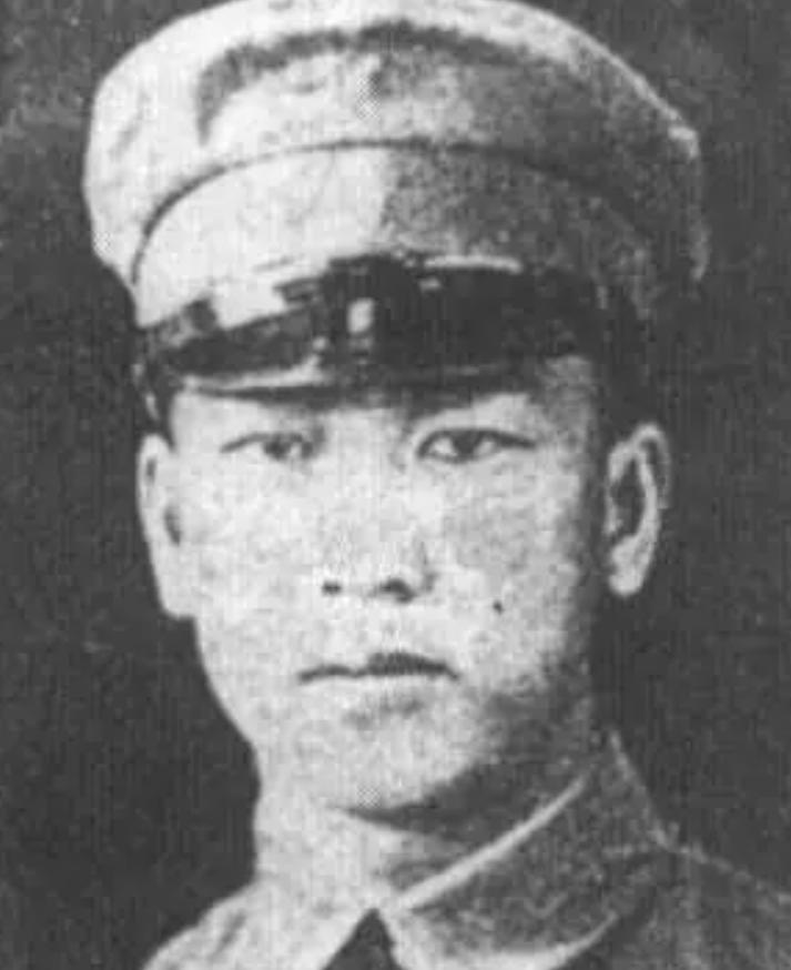 1949 年西北战局已定，国民党 120 军军长周嘉彬，是张治中的女婿。时局面前