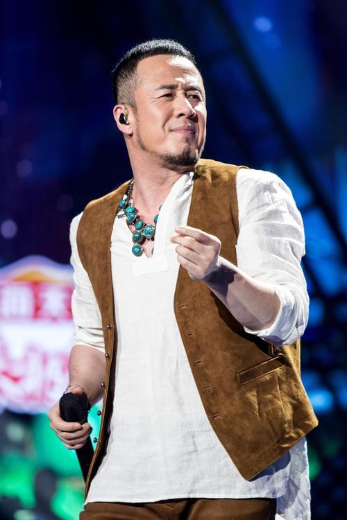 杨坤新歌回应刀郎，封面让人浮想联翩

谁能想到，杨坤发表最新单曲《白驹过隙》，歌