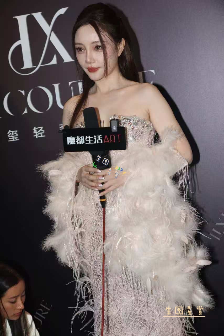 李小璐 戴燕妮× 251013上海时装周 ​​​