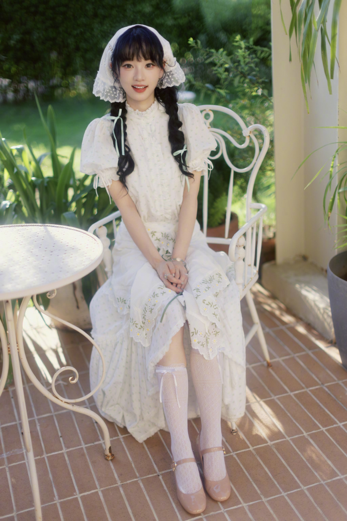 黄灿灿妈妈对黄灿灿有强烈的亏欠感我家那闺女 灿灿当场表情就很难过，她一定很心疼妈