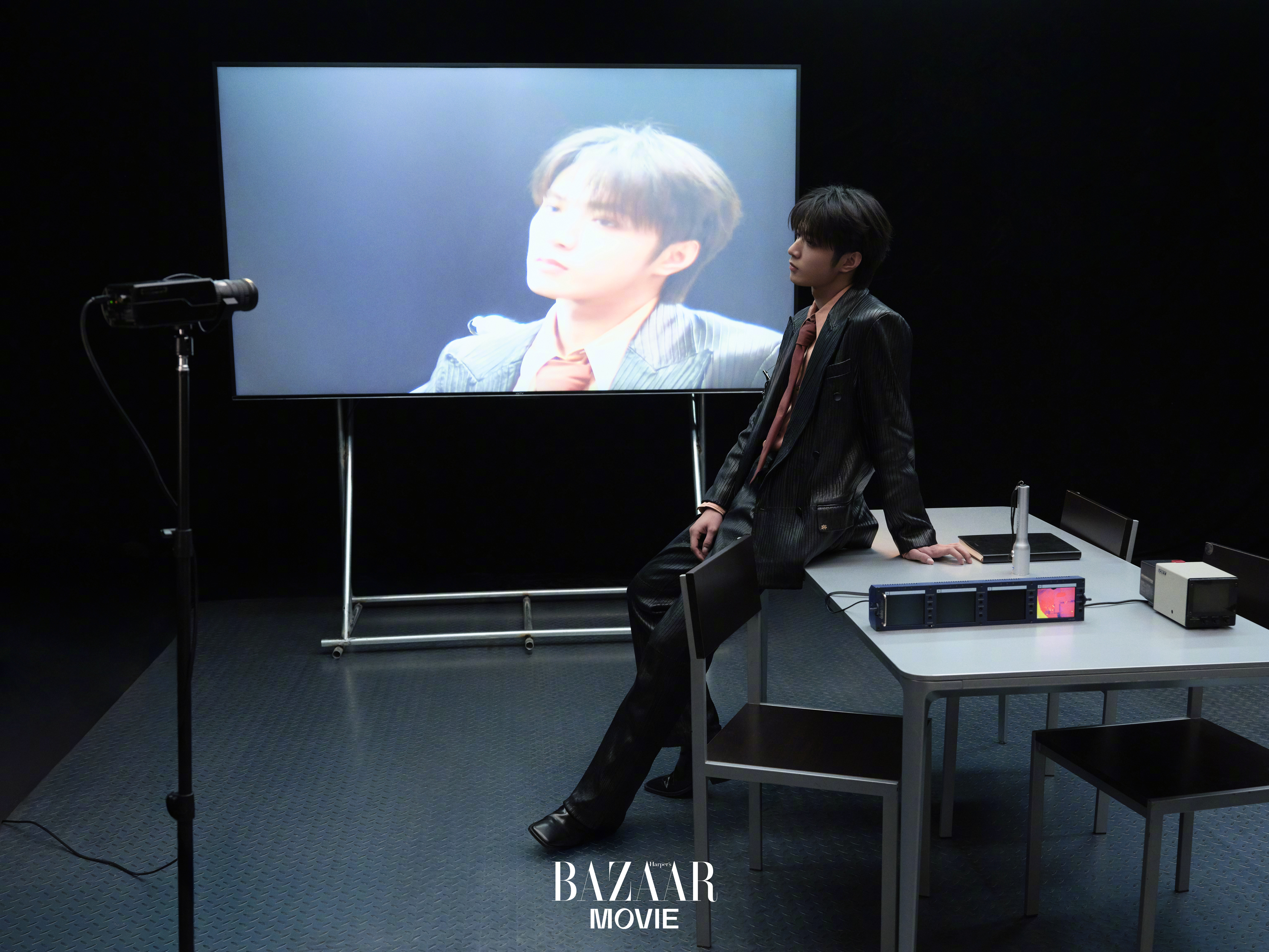 张艺谋、易烊千玺、朱一龙、宋佳、雷佳音、张译、刘耀文、林博洋登上《芭莎电影》20