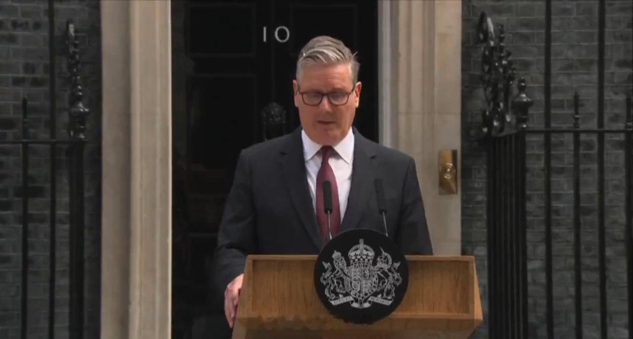 英国首相斯塔默宣布辞职英国首相斯塔默宣布辞去工党领袖职务。 将继续留任首相，直至