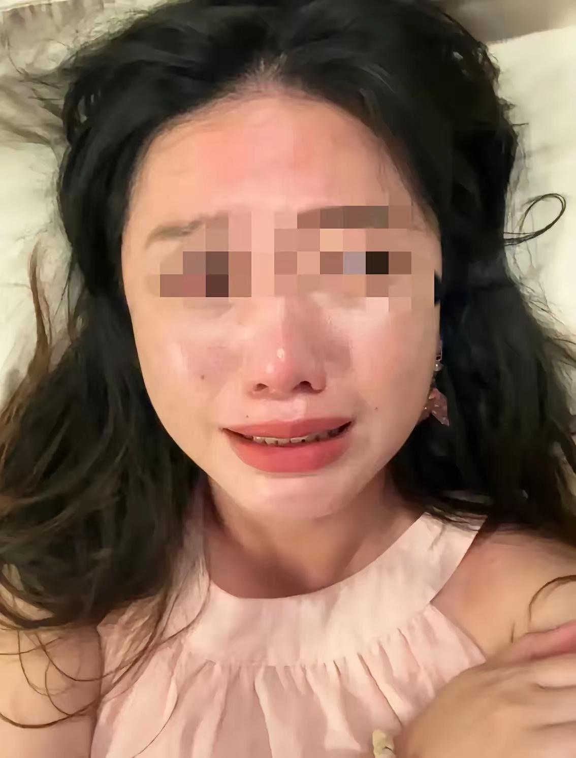 大快人心！2015年，曾拿烟头烫同学、扇耳光，赴美留学生翟云瑶在法庭上咆哮，无视