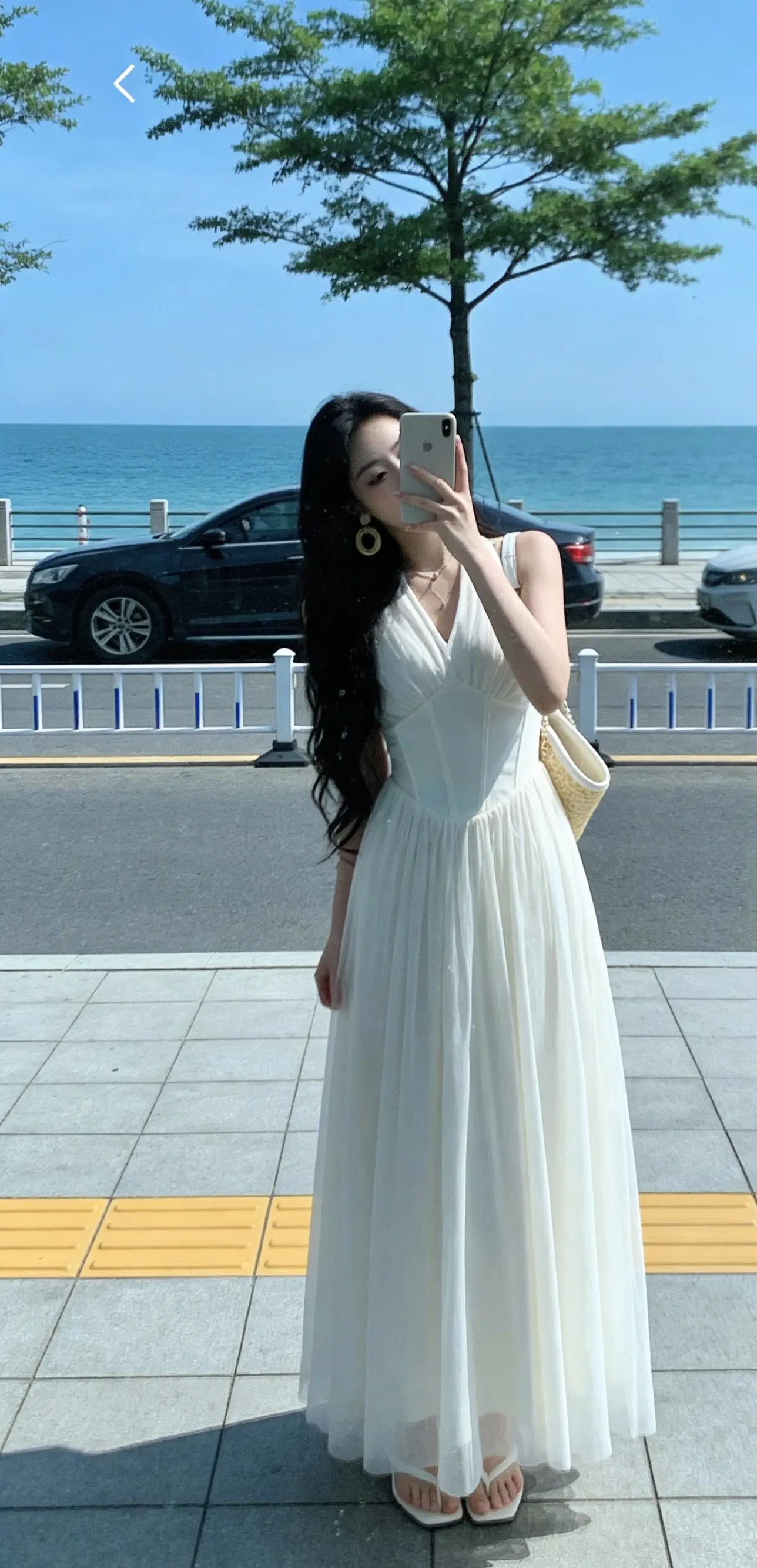 “过去不重要，未来才重要，         什么都不期待，只愿自己越来...