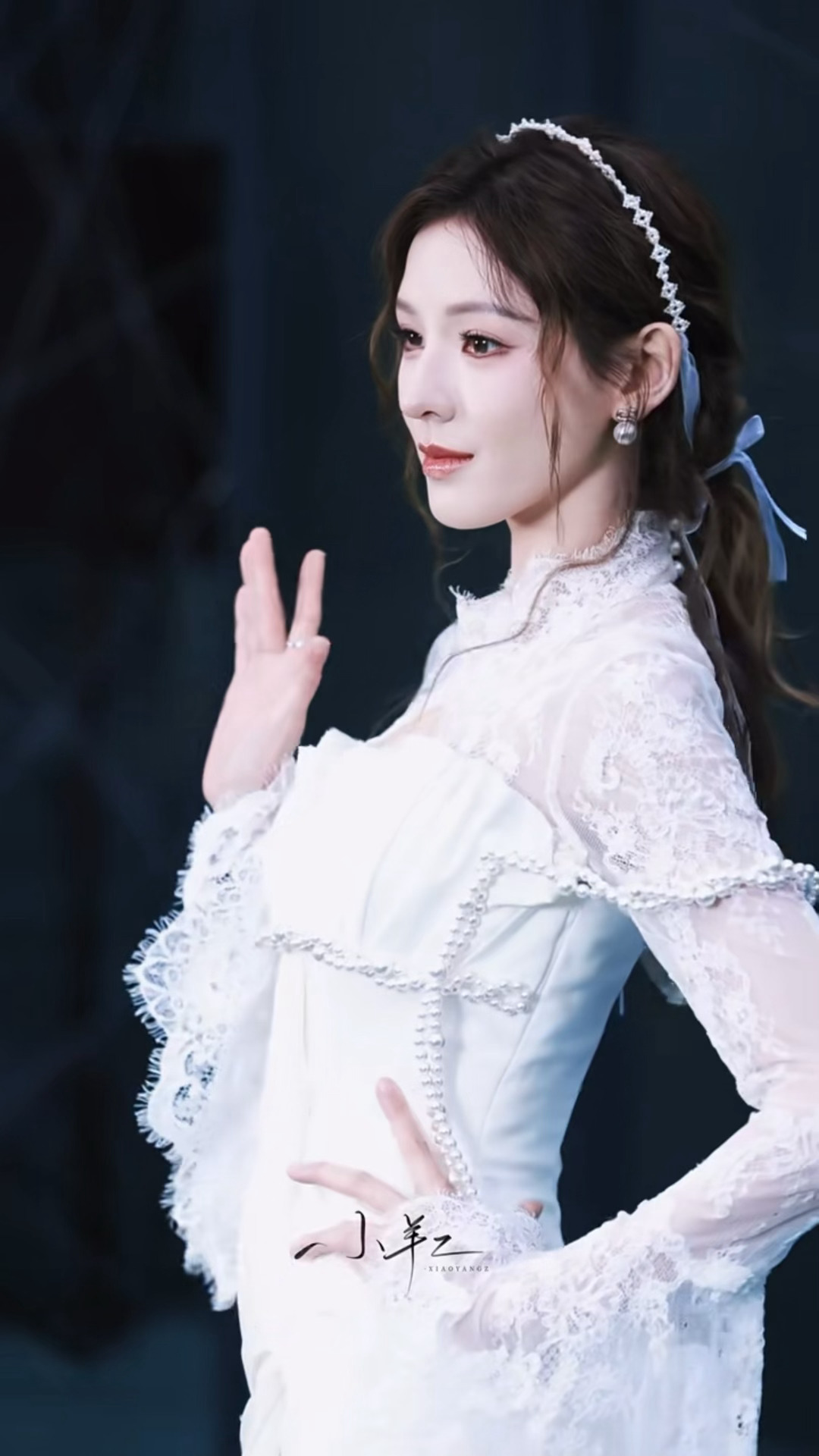 张予曦，回眸一笑百媚生具像化了