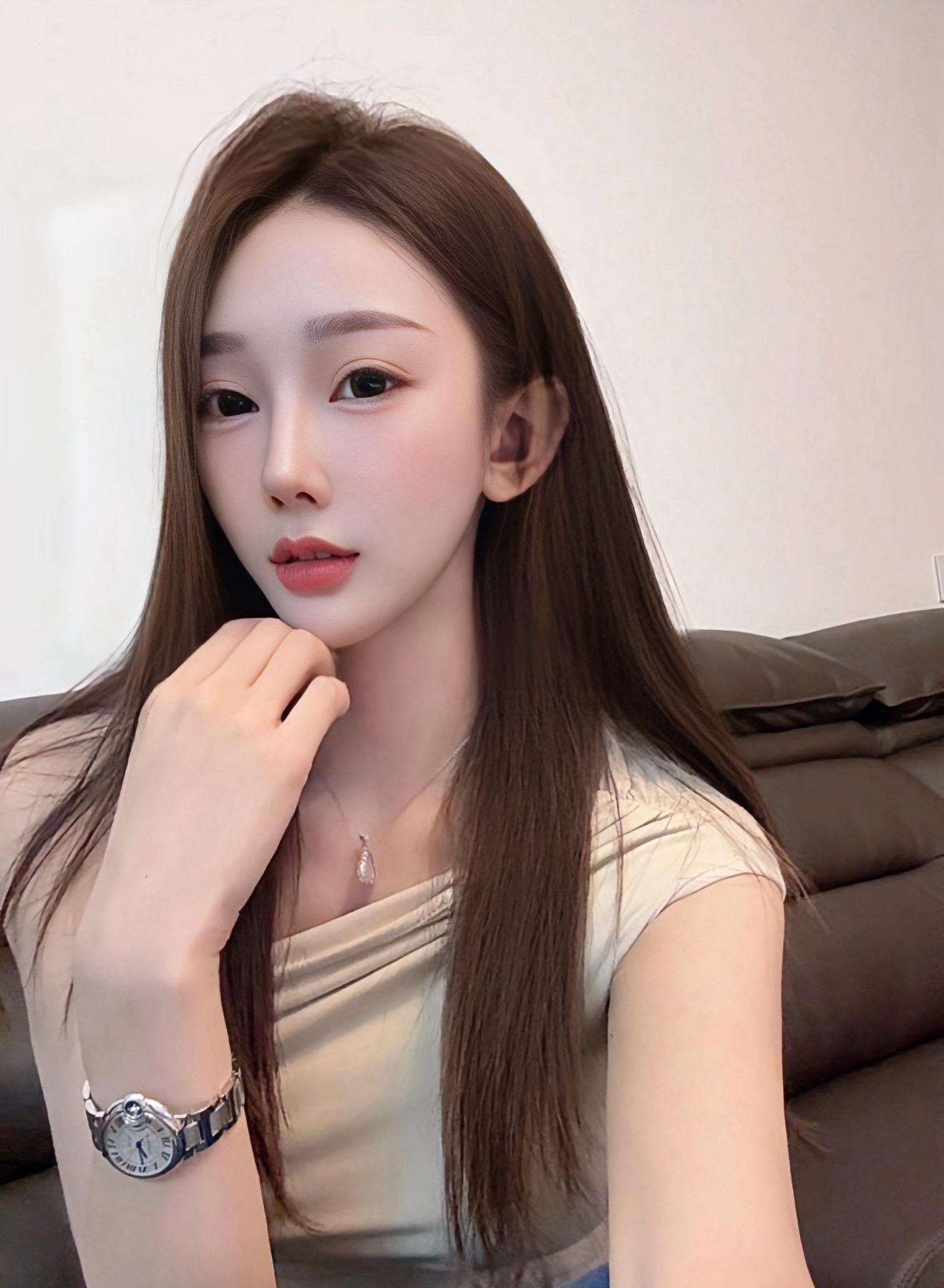 劝朋友不要恋爱脑 轮到我自己那年 双手插兜 没见过比我还能舔的狗