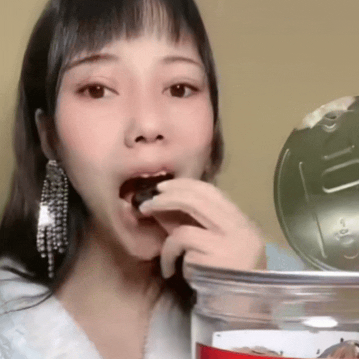 【】乙烯姐看黑凤凰 ​​​