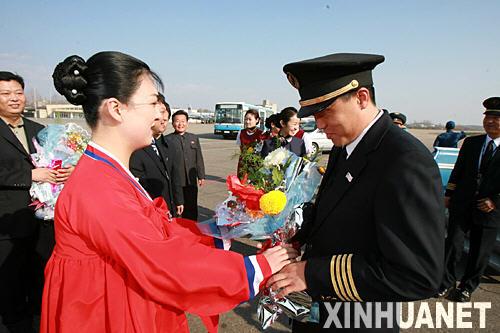 3月30日上午，国航CA121航班由北京首都机场起飞前往朝鲜平壤，标志着国航中朝