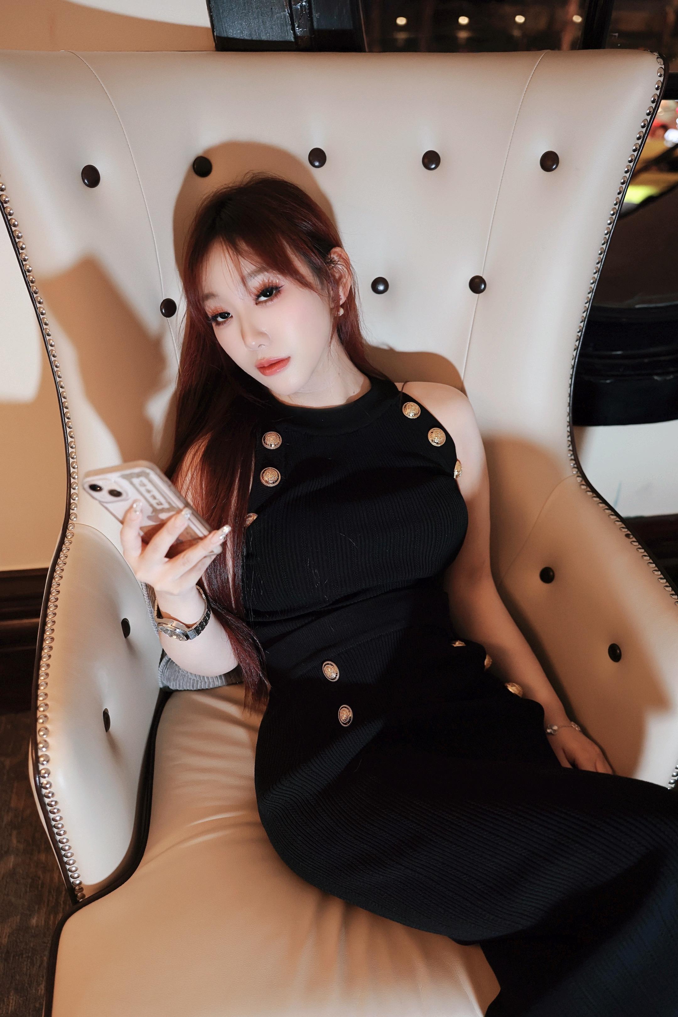 连衣裙时尚穿搭 拍照姿势 名媛气质 时尚显瘦连衣裙 长腿女神