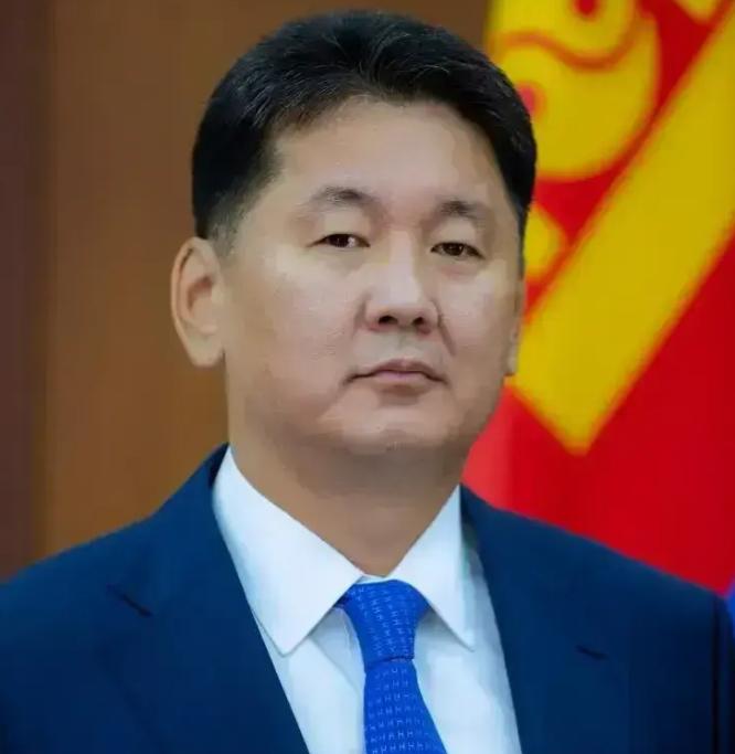 前脚新加坡总理黄循财呼吁中方放下恩怨，和日本实现和解。后脚蒙古国总理赞丹沙塔尔邀