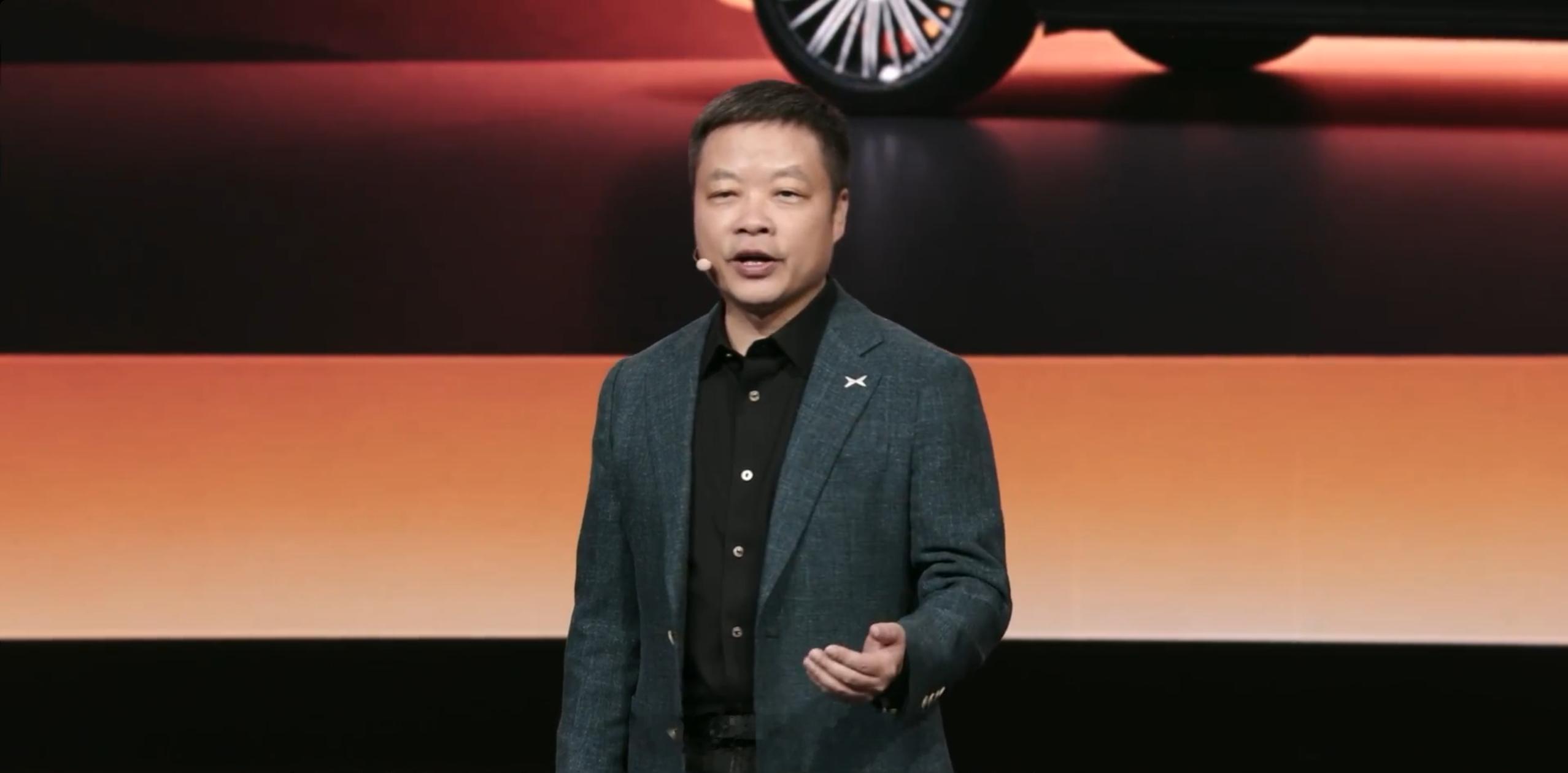 何小鹏首次全程英文演讲 小鹏全球发布会首站选择德国慕尼黑。没错，这里是从前汽车溯