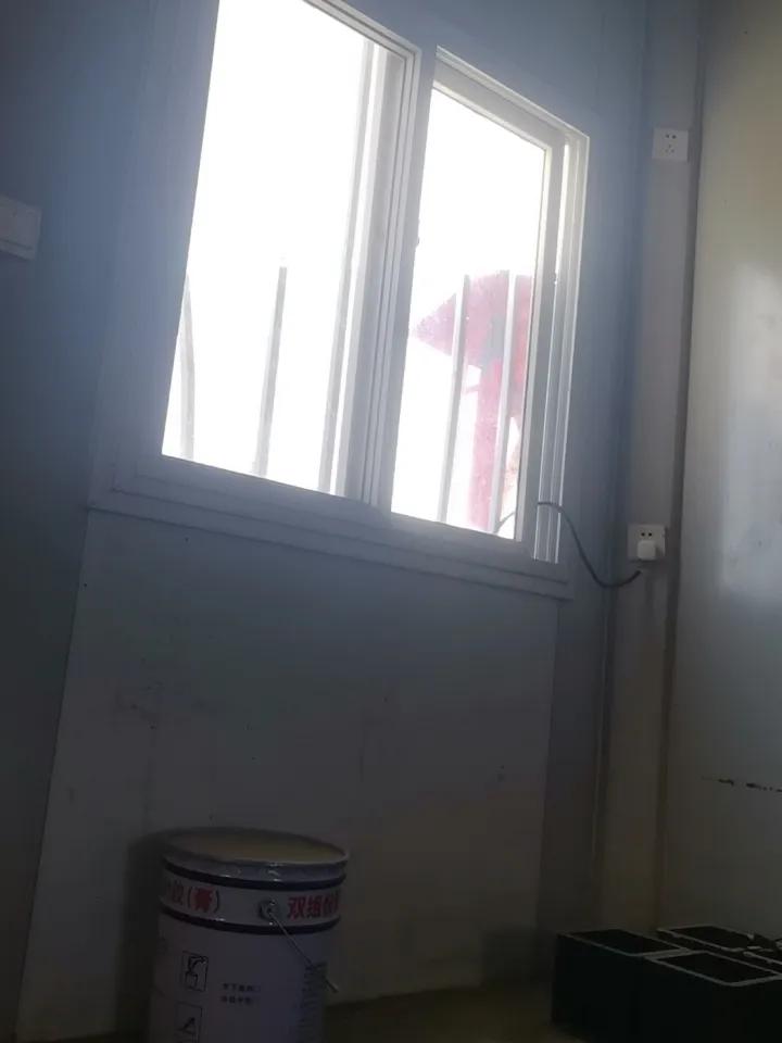 其实我今天说的故事很惊悚，但是并不是说像今天这个话题那么迷信，那是一个烈日当头的