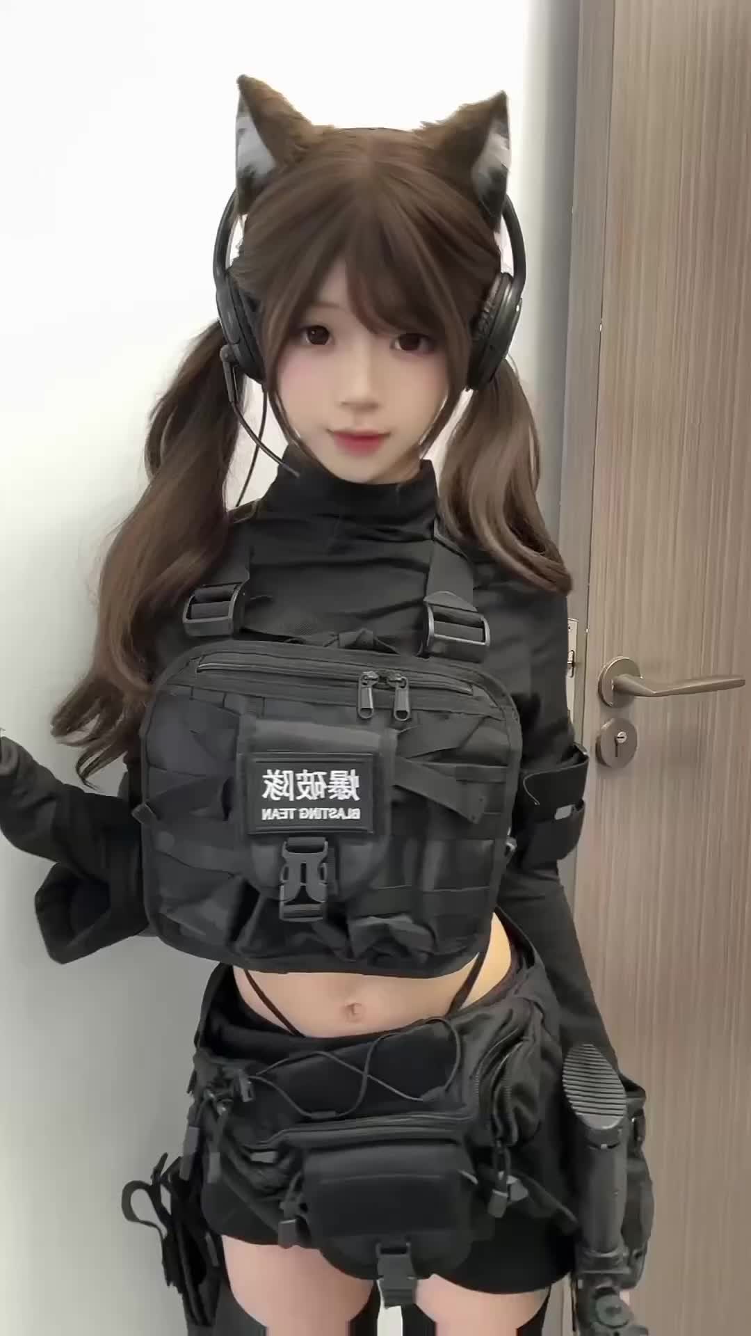 出事了打电话给我 电话号码自己猜