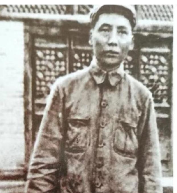 内忧外患下，毛主席凭什么稳住红军陕北大本营？
 
1935年秋，历经千难万险的中