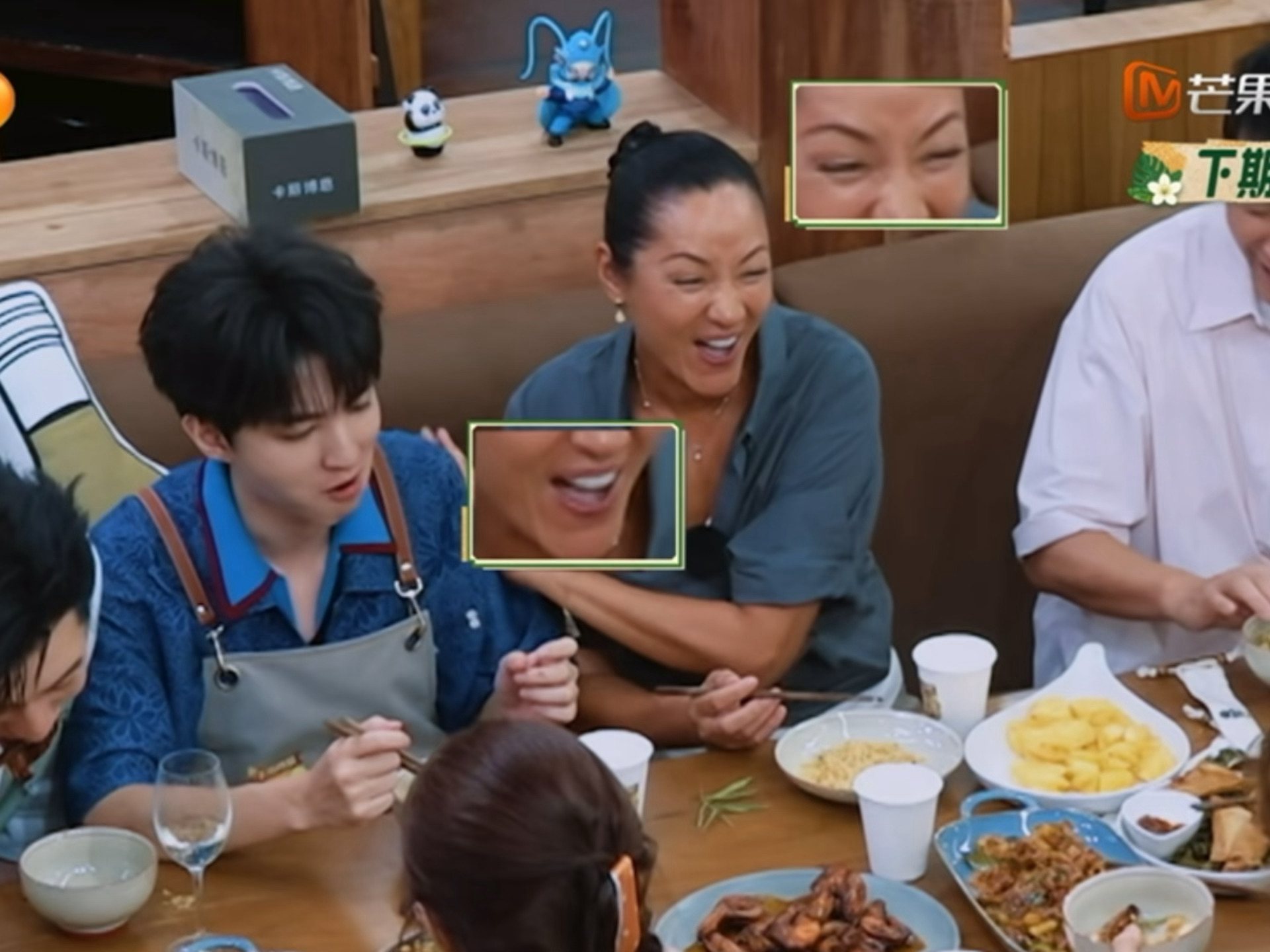 王俊凯对瞿颖撒娇 看把姐乐得🤣🤣🤣 