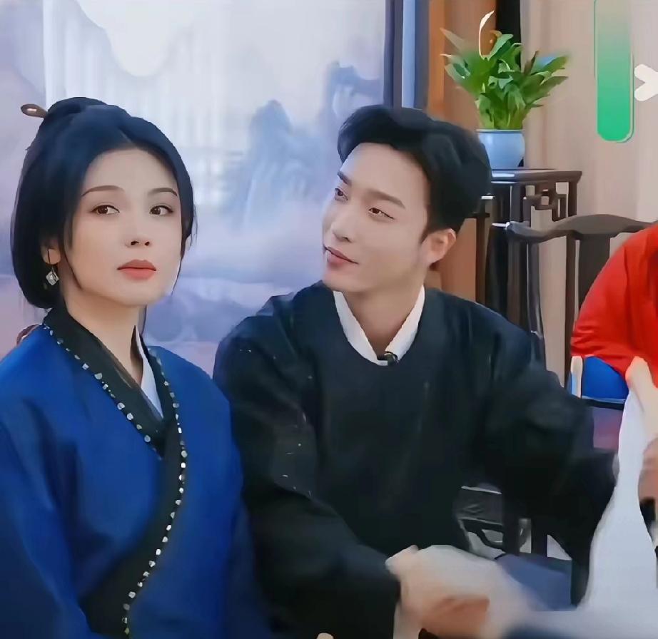 节目名场面笑疯！刘涛何赛飞抢认儿子，姚冠宇反应太绝
 
    节目现场直接笑翻