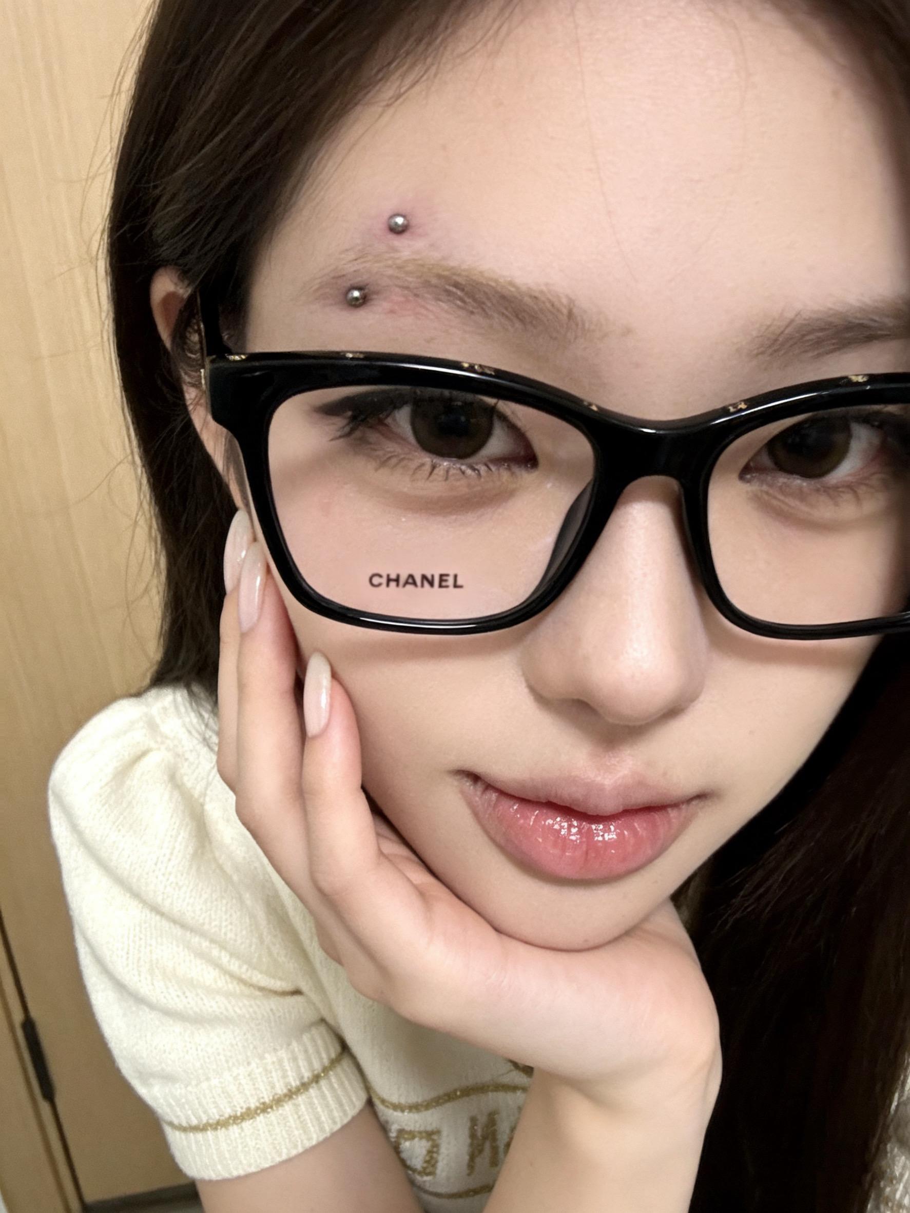 我漂亮经济又独立，我不太在意某个男人爱不爱我
