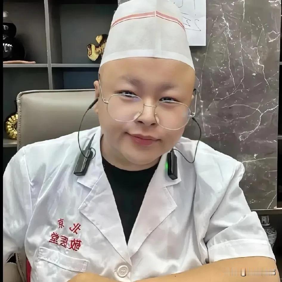 在头条你还能坚持多久？
原来是微头条首创，有几块到十来块的收益，现在首创下架，收
