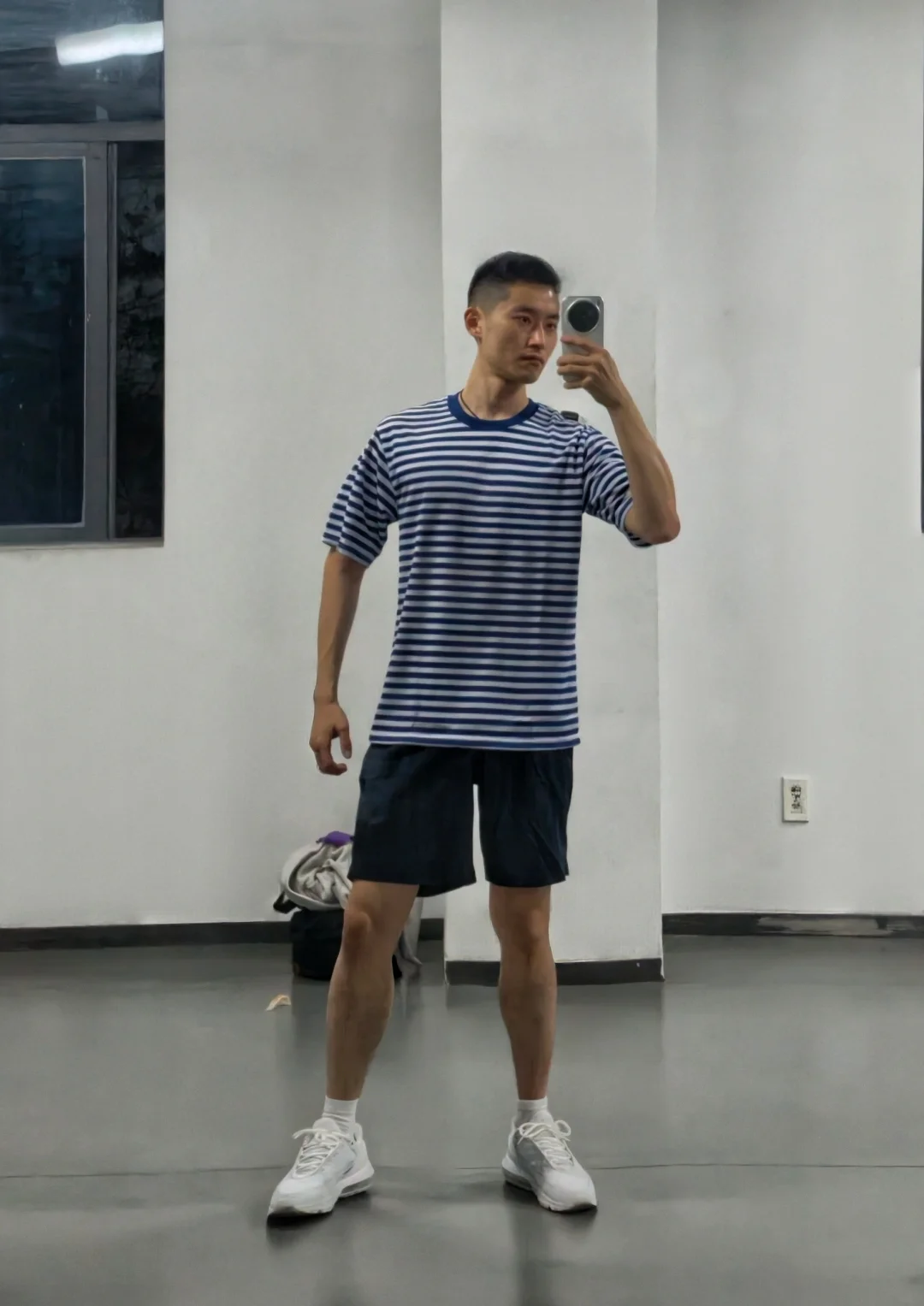 周末出来混