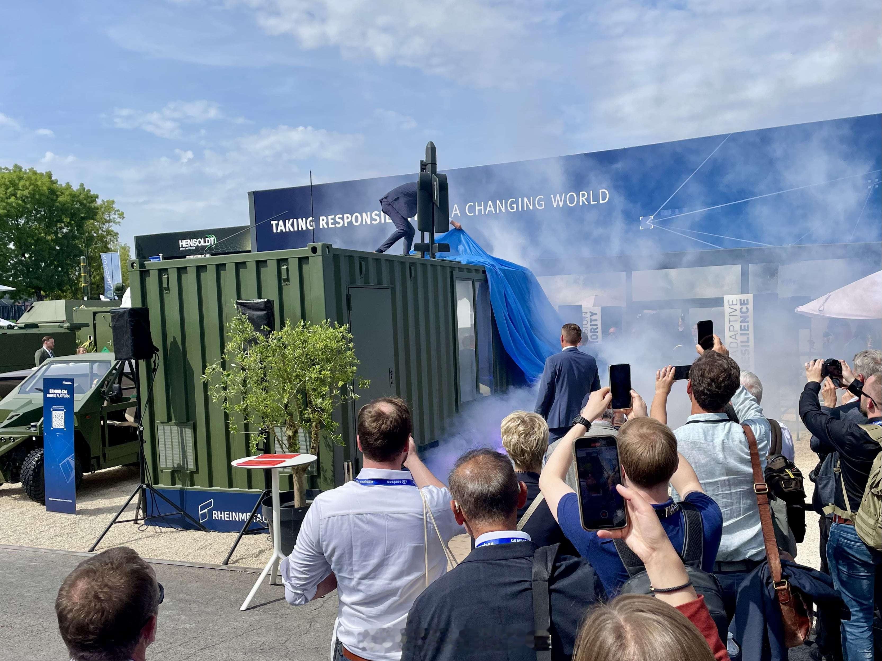 德国国防巨头莱茵金属在巴黎附近举行的欧洲防务展（Eurosatory 2026）