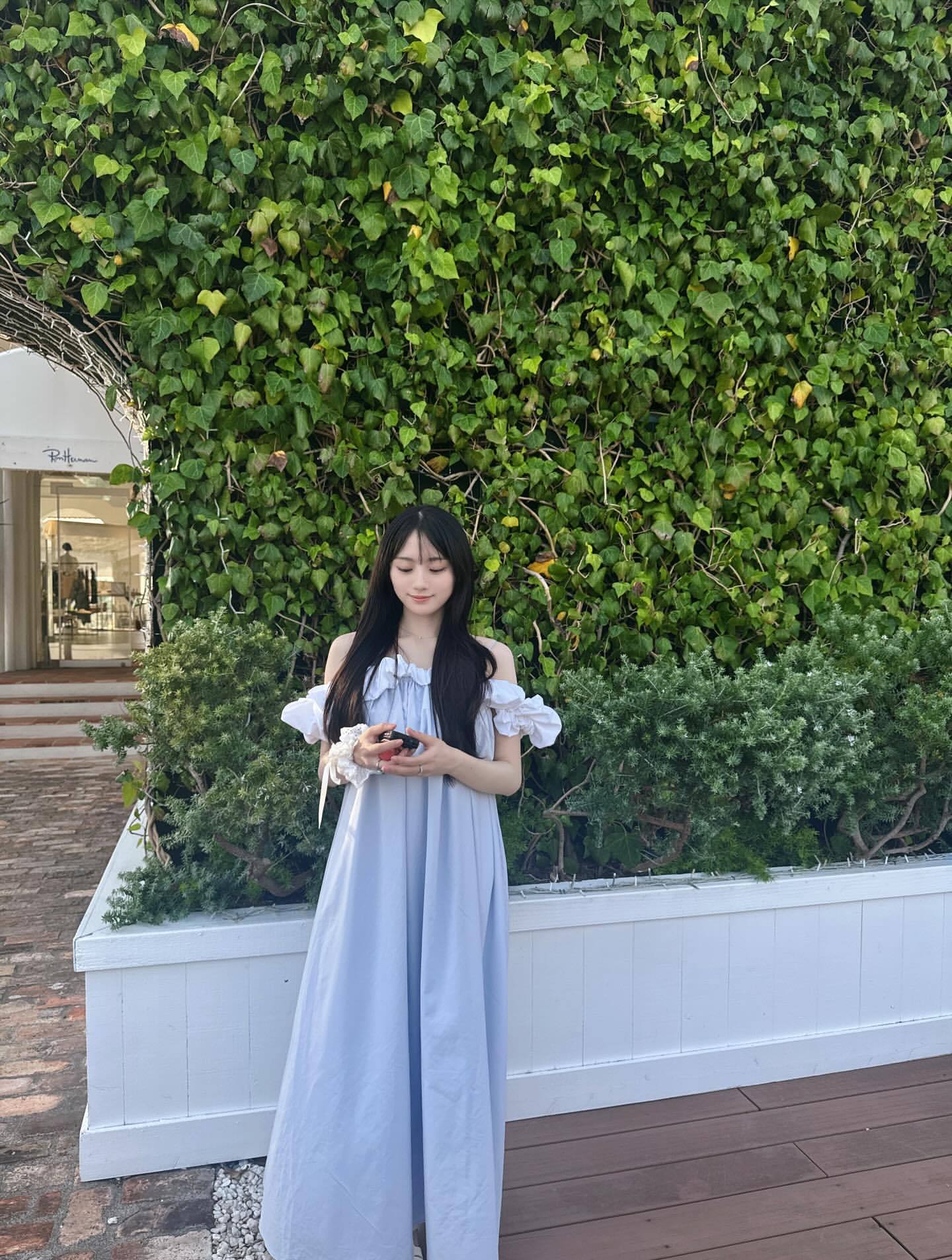 川﨑桜「🩵🪽🤍」さくのふく ​​​