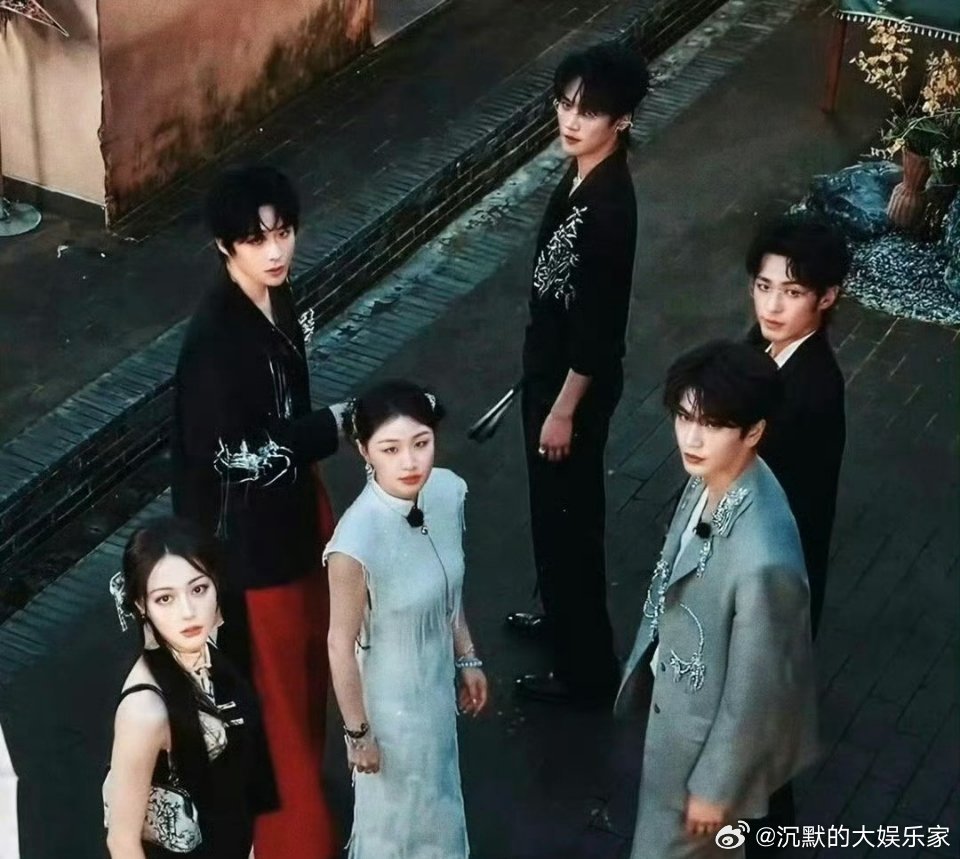 虽然知道可能因为档期的原因大家不能凑在一起推理了，但是还是好舍不得这个群.像，真