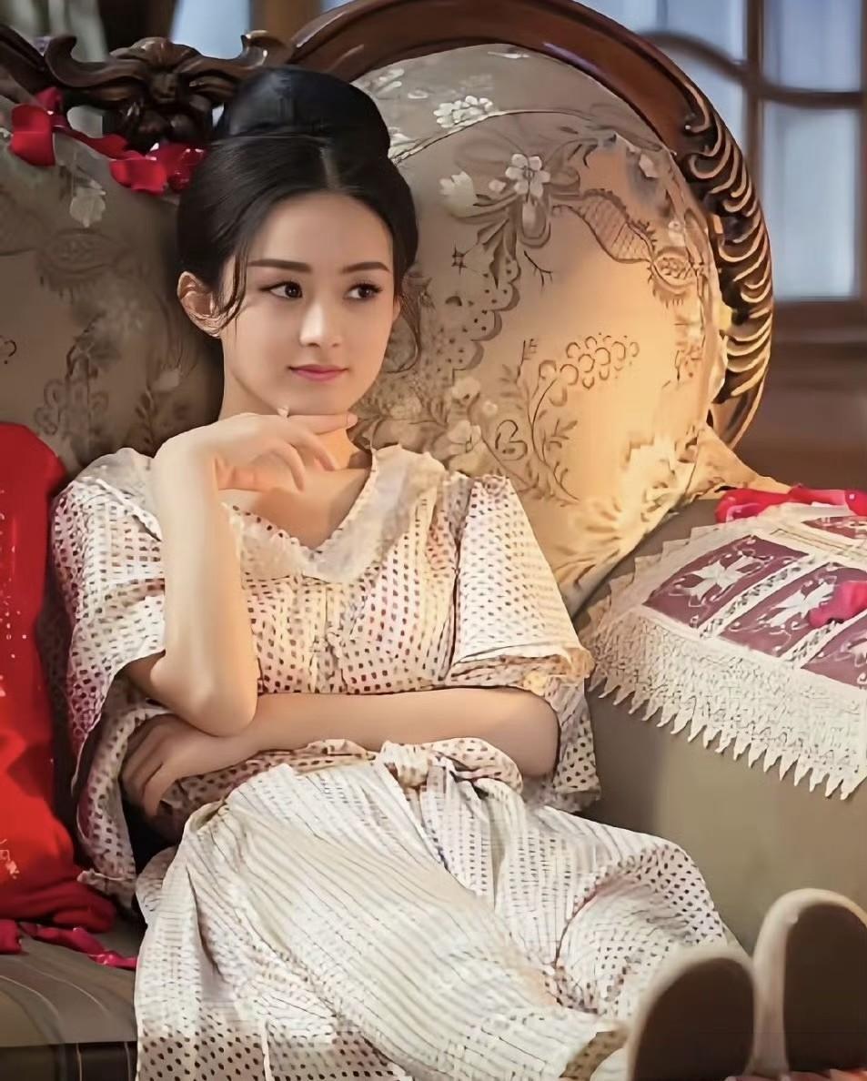 赵丽颖 王奕婷 谁懂尹新月这个角色的魅力赵丽颖留下了很多经典瞬间，王奕婷演的新版