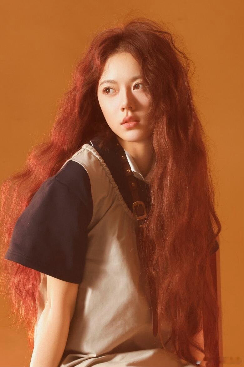 不被定义，怎样都漂亮的麦麦🥰 从森林里走出来的奇怪少女 