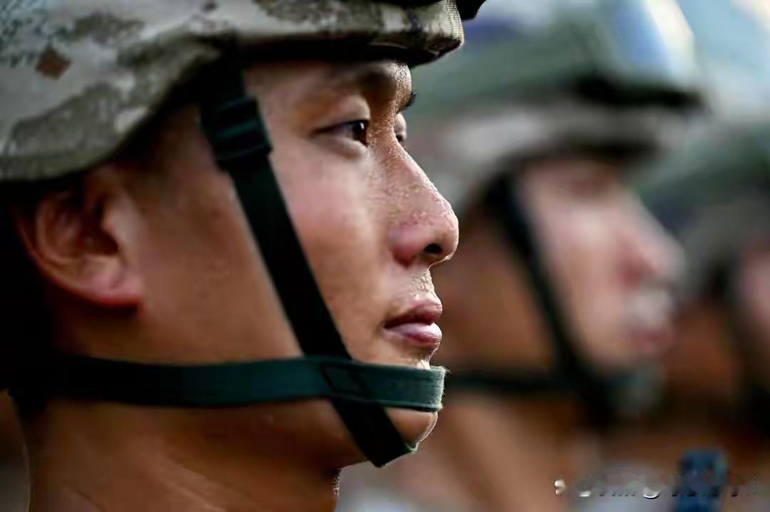 当兵到底有多让人着迷？想当兵的人里，能成功入伍的还不到9%，比考985大学难多了