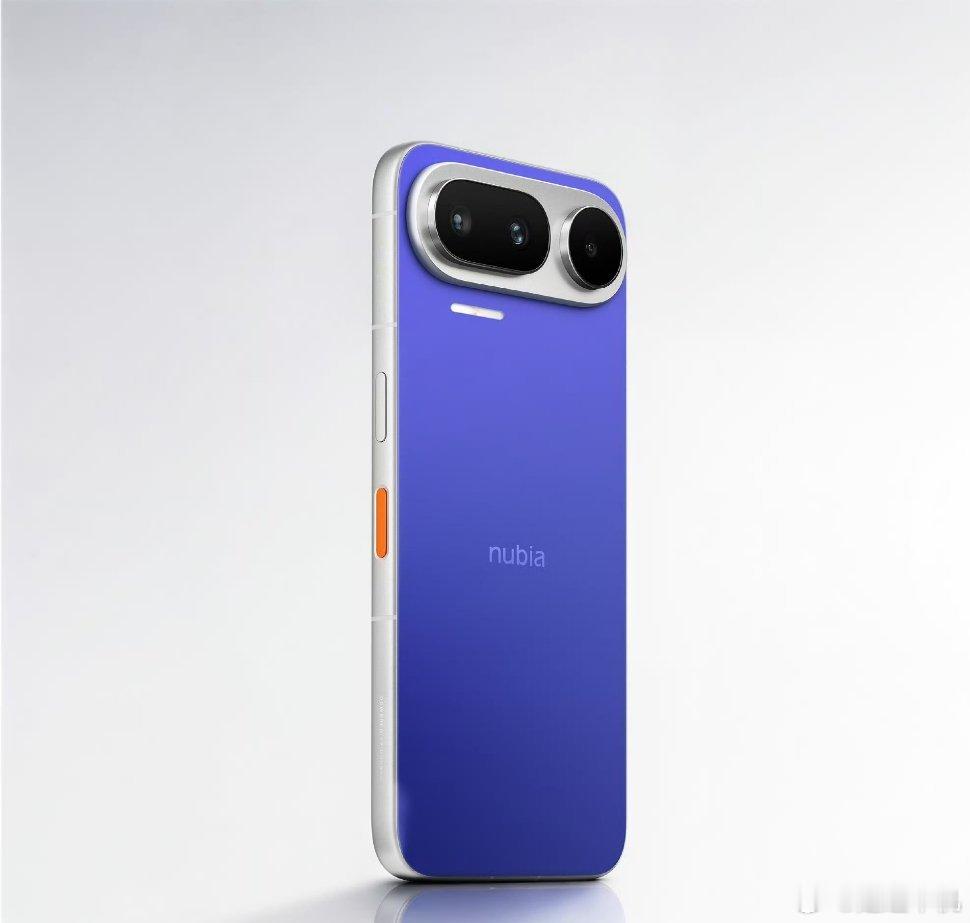 努比亚NaviX Ultra官宣本月上市，全球首款AI智能体手机后置横向三摄模组