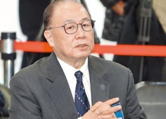 台军前司令员陈永康曾直言，大陆很难用武力统一台湾！去年解放军在 台海 搞的演习，