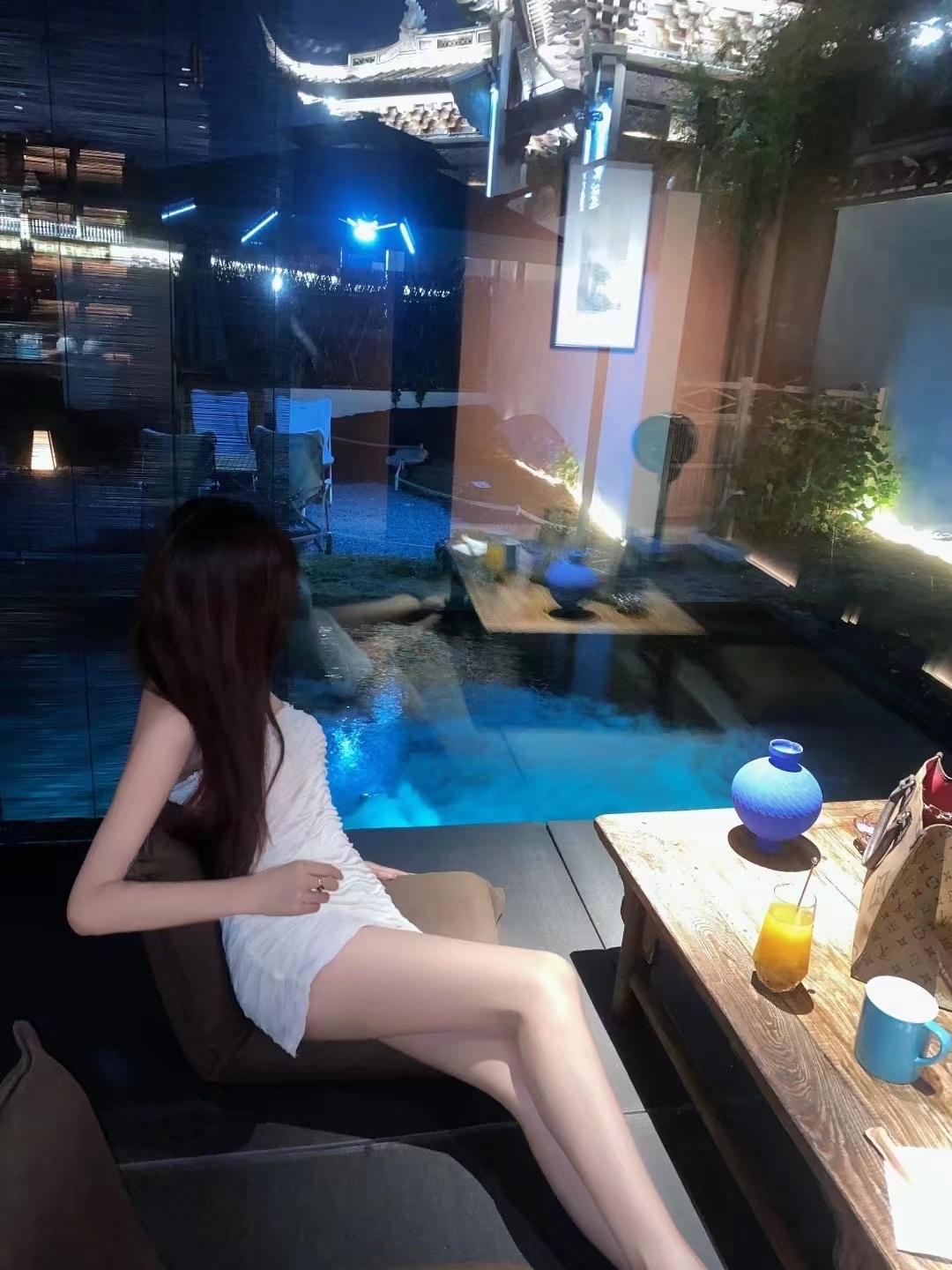 女人最大的福报，是自己活成“定海神针”

别扯啥“最大福报是男人疼、子女孝”了，