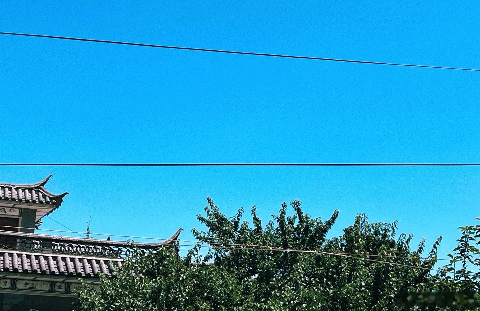 此时此刻 20260706。周一。五月廿二。晴朗听说大雨在路上明天“小暑”节气了