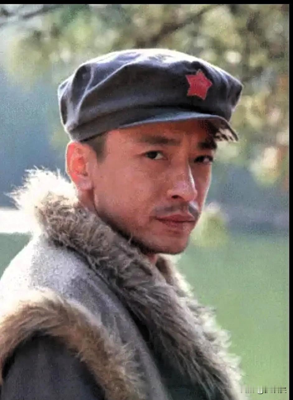 中戏“大地震”！表演系主任王鑫（1973年生）刚投案，网上就爆出他是闫学晶儿子林