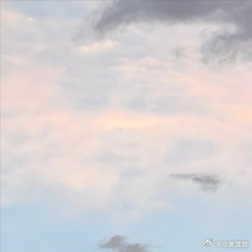 关于消化你有一个很奇怪的本事，就是把所有不好的情绪都咽下去，然后消化掉。被误解了