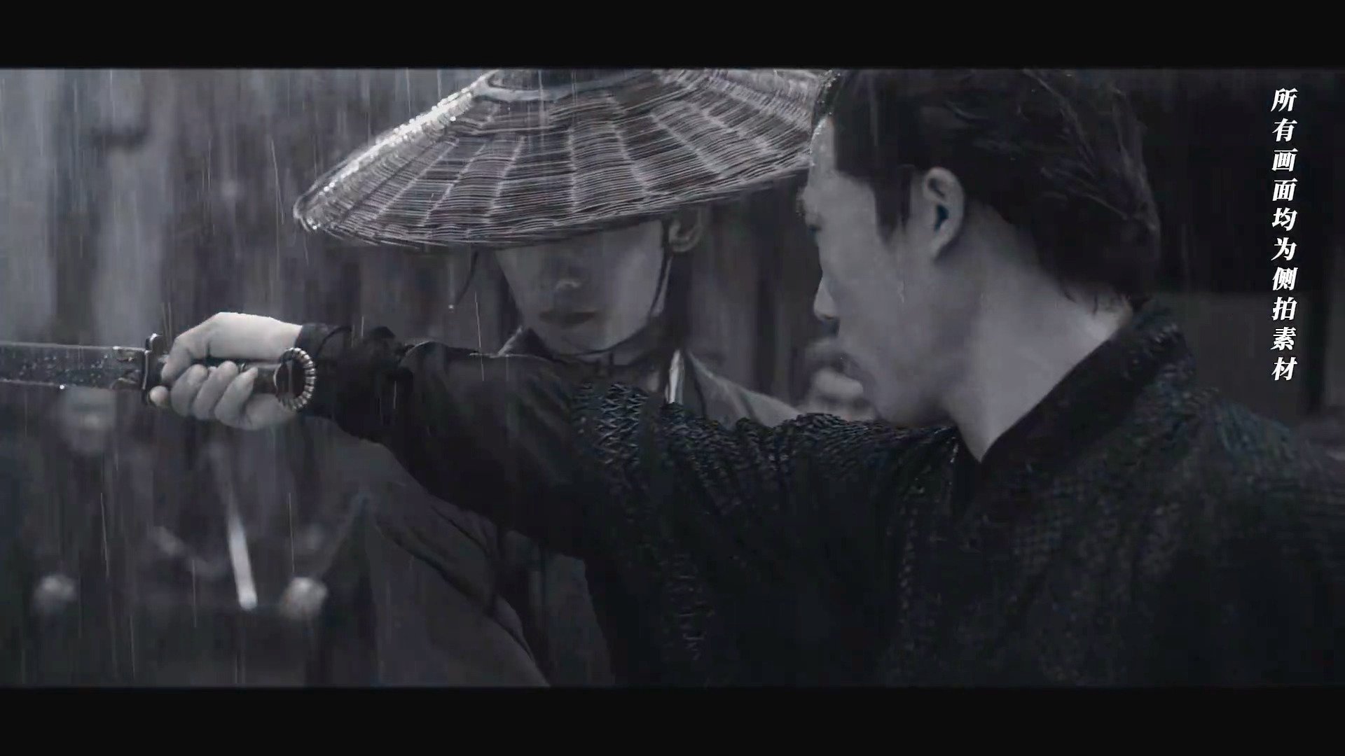 杨洋真实落地的打戏谁还没被杨洋《雨霖铃》打戏圈粉！真实落地超有力量感，满满正统武