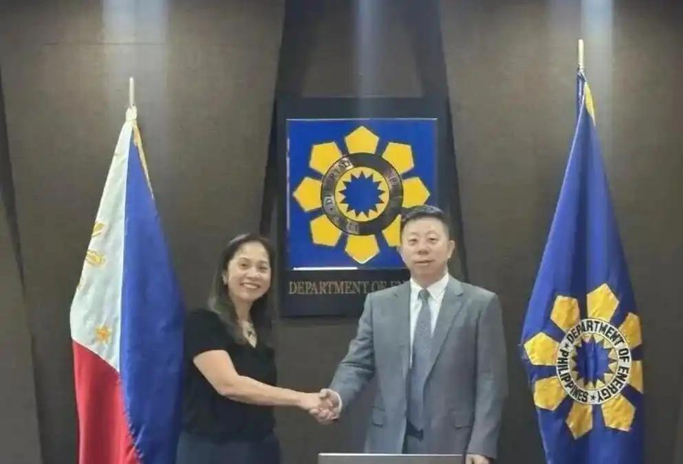 菲律宾能源库存快要见底了！转头就来找咱们求成品油供应！前脚还在南海不断挑事，现在