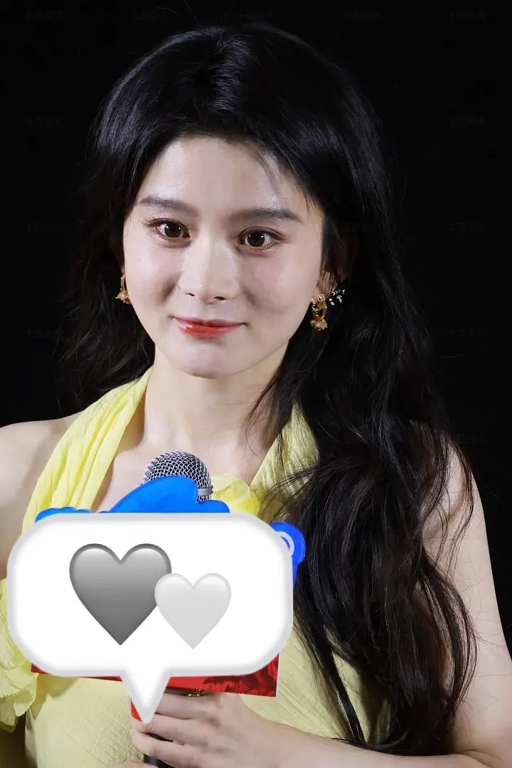 粉丝吹她扛住长剧镜头？原生脸疯狂顶号中 