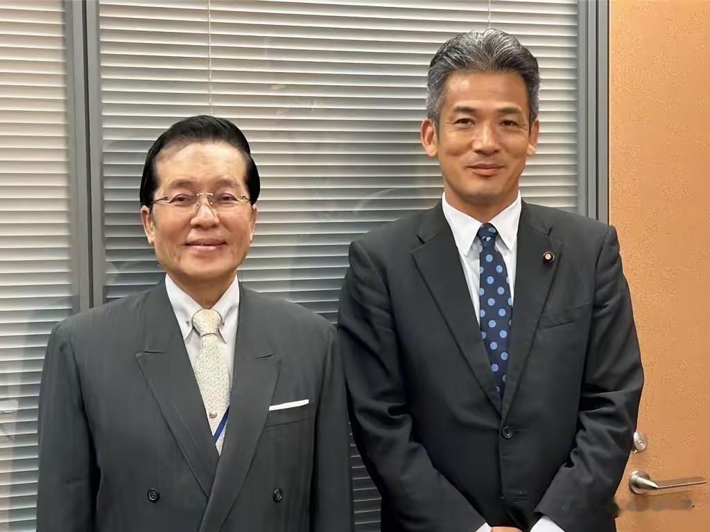 国民党副主席张荣恭访问日本已经多日了，开始时根本就没太关心，但是，他所见的人，他