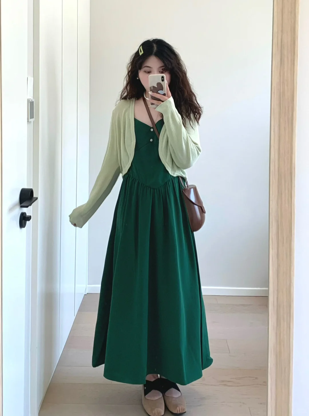 🍏｜好显白显瘦的果绿色连衣裙～