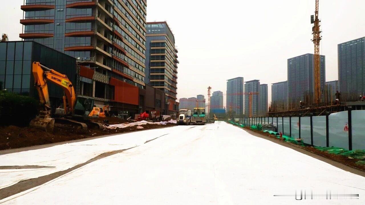 和风巷（金科路-上林路）项目最新进展情况
近日，能源金贸区金湾科创区二期市政道路