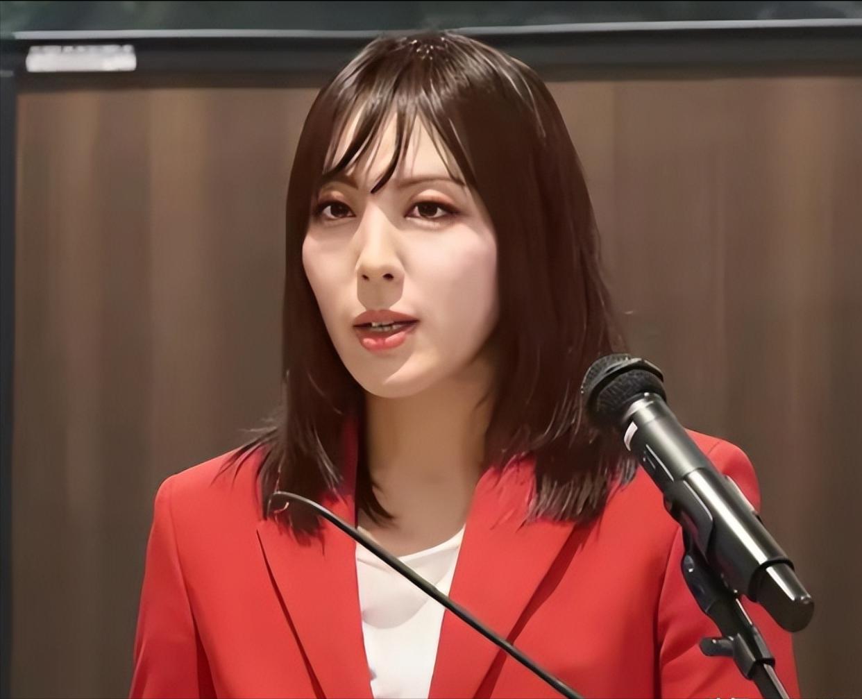 日本“右翼”再次表态：1亿日本人会跟中国拼命，这次表态的人还真不一般，她是日本“