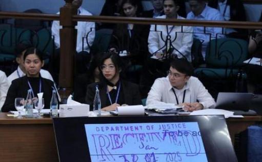 连阿基诺家族也坐不住了！
 
7月13日的庭审，原本该是检方坐实雇凶杀人指控的关