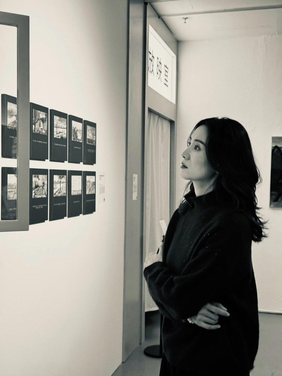 宋佳看展plog宋佳看展宋佳看展plog来了 