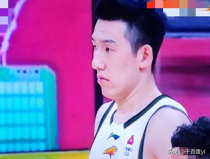 辽粤大战结束
3月15日CBA联赛常规赛第26轮辽宁本钢男篮与广东东阳光男篮相遇