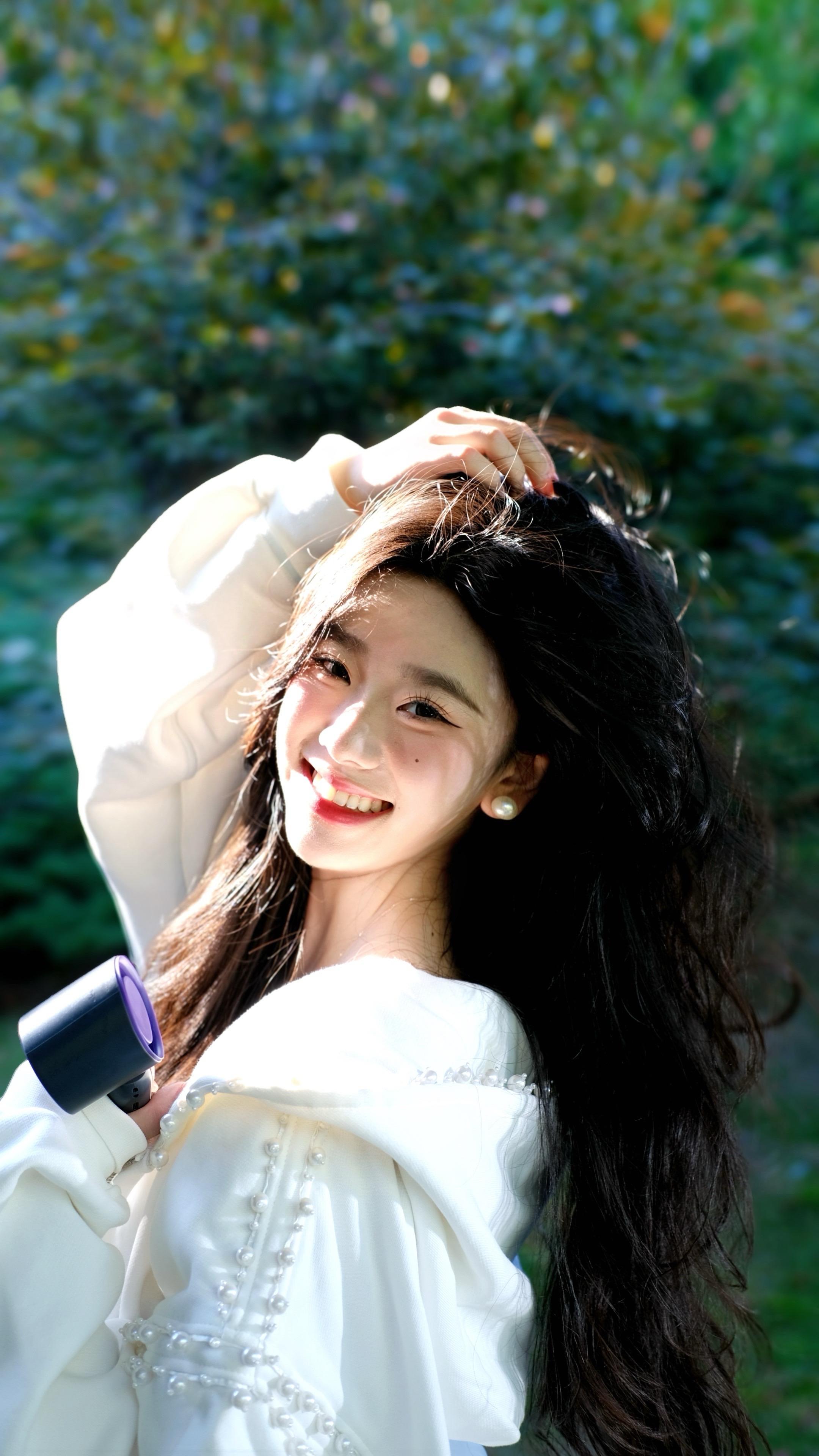 像好刺眼的光。