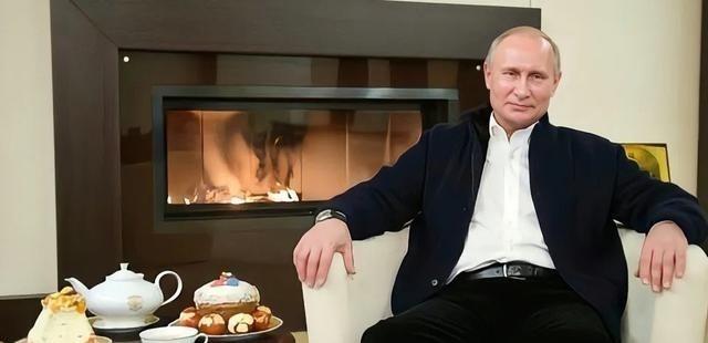 普京曾被问中国在建第四艘航母担不担心，普京：我为什么要担心？中国造航母和美国目的