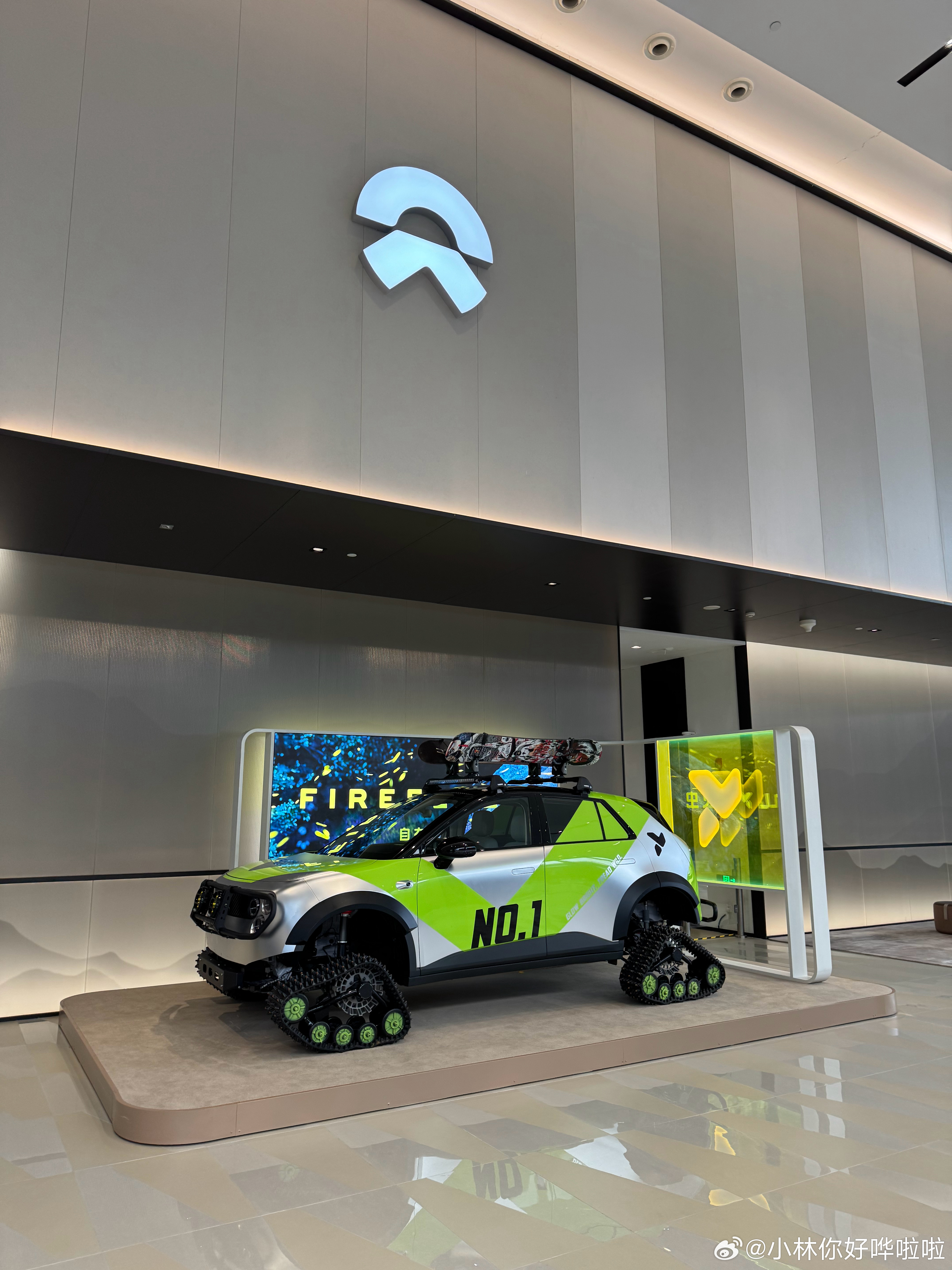 蔚来涨15%拨云见日，苦尽甘来。李斌昨天说，蔚来能活到现在，不是做对了什么，而是